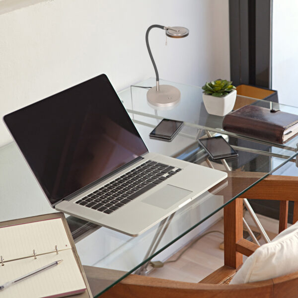 Steinhauer Turound tafellamp – In hoogte verstelbaar – Ingebouwd (LED) – staal en transparant - Image 2