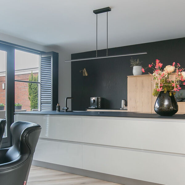 Steinhauer Zelena eettafellamp - 140 cm breed - ingebouwd LED - dimbaar en kleur instelbaar - zwart - Afbeelding 18