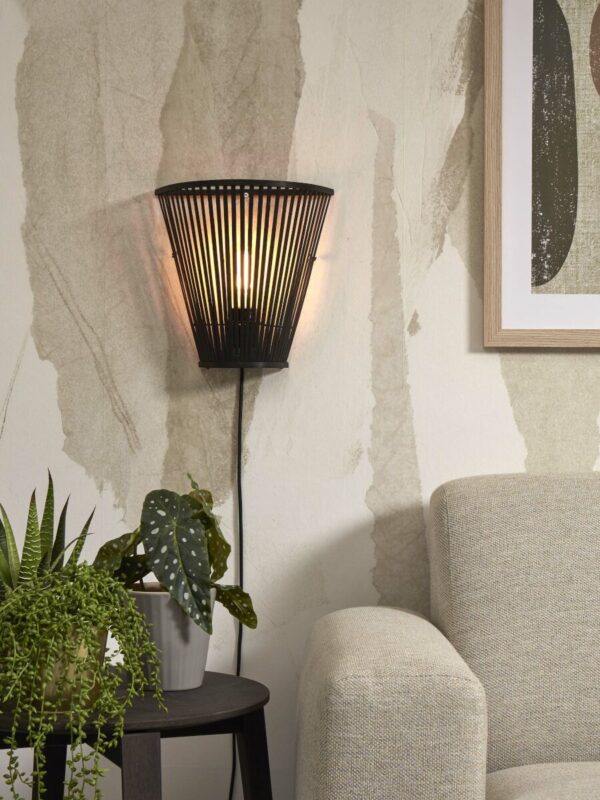 Halfopen bamboe wandlamp zwart GOOD&MOJO Merapi - Image 5