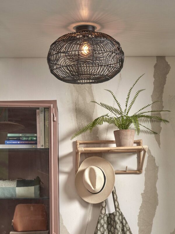 Zwarte bolvormige rotan plafondlamp GOOD&MOJO Madeira - Image 2