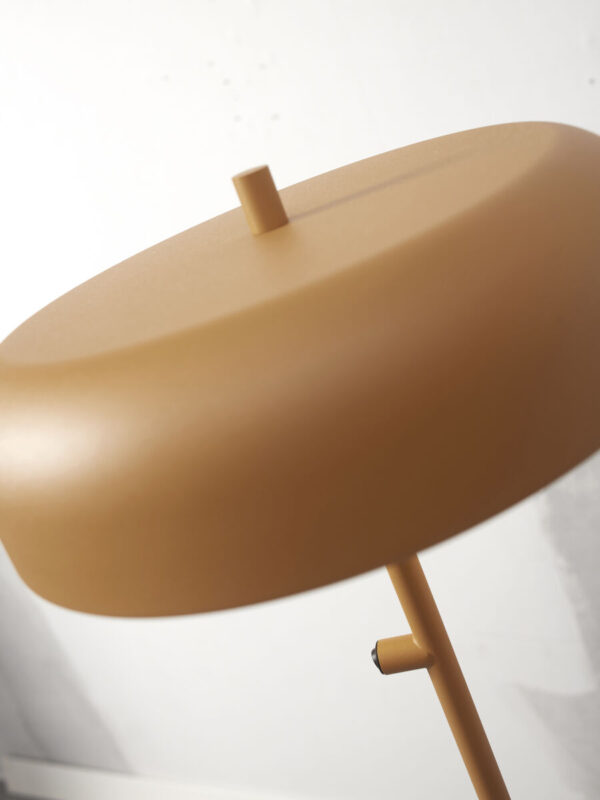 Oranje ronde vloerlamp retro It's About RoMi Porto - Image 4