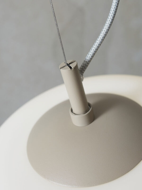 Glazen ronde witte Scandinavische hanglamp It's About RoMi Sapporo - Image 4