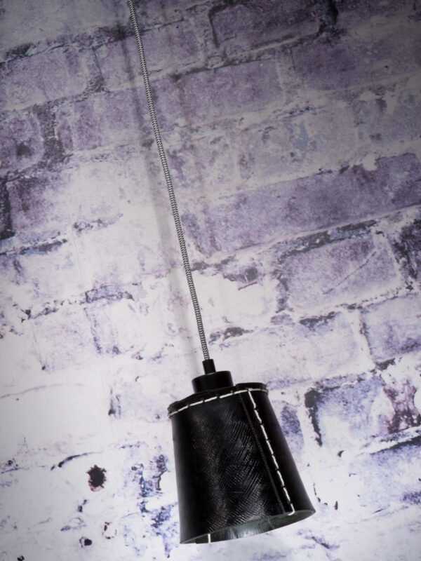 Vintage zwarte rubberen hanglamp GOOD&MOJO Amazon - Image 2