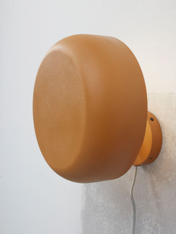 Retro oranje-metalen ronde wandlamp It's About RoMi Porto - Image 6