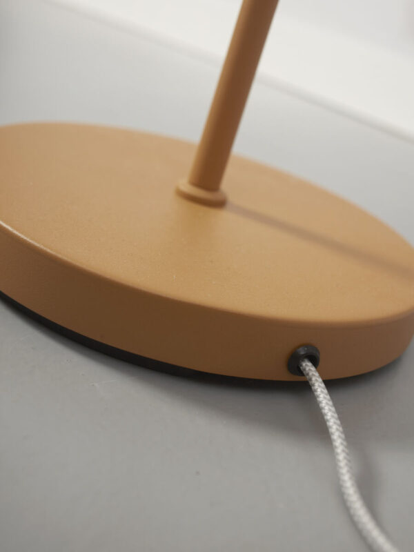 Oranje ronde vloerlamp retro It's About RoMi Porto - Image 7