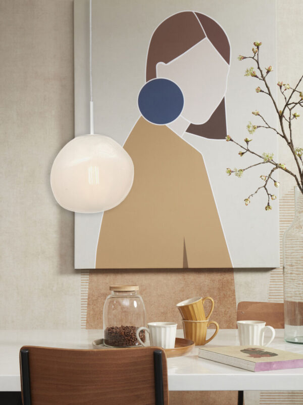 Witte glazen hanglamp metaal modern It's About RoMi Helsinki - Image 9