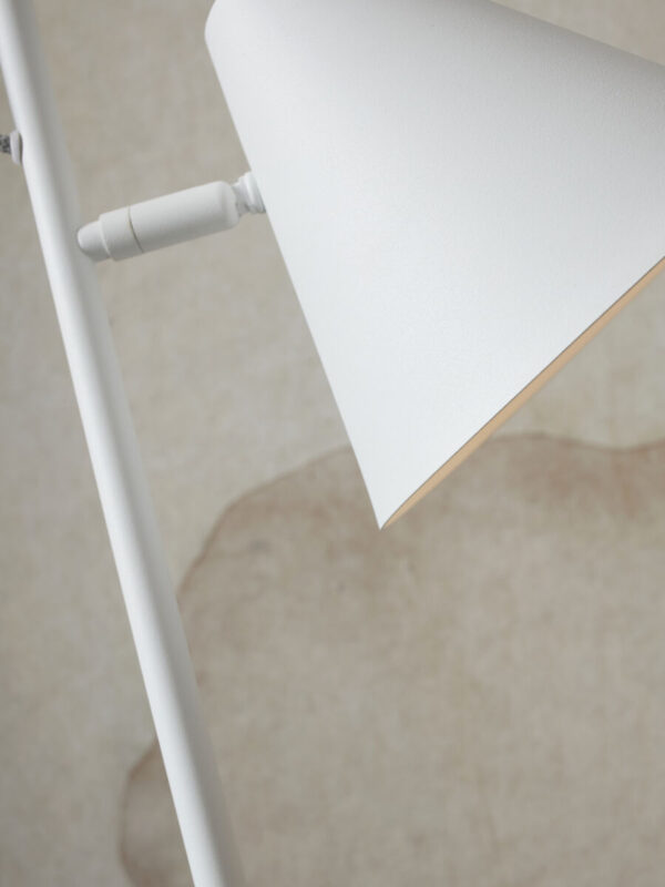 Metalen witte vloerlamp retro It's About RoMi Lisbon - Image 3