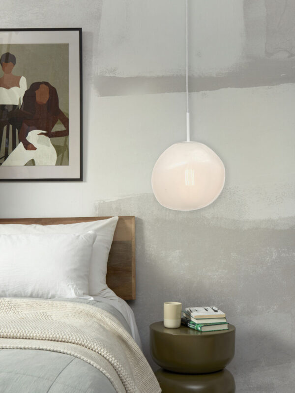Witte glazen hanglamp metaal modern It's About RoMi Helsinki - Image 10