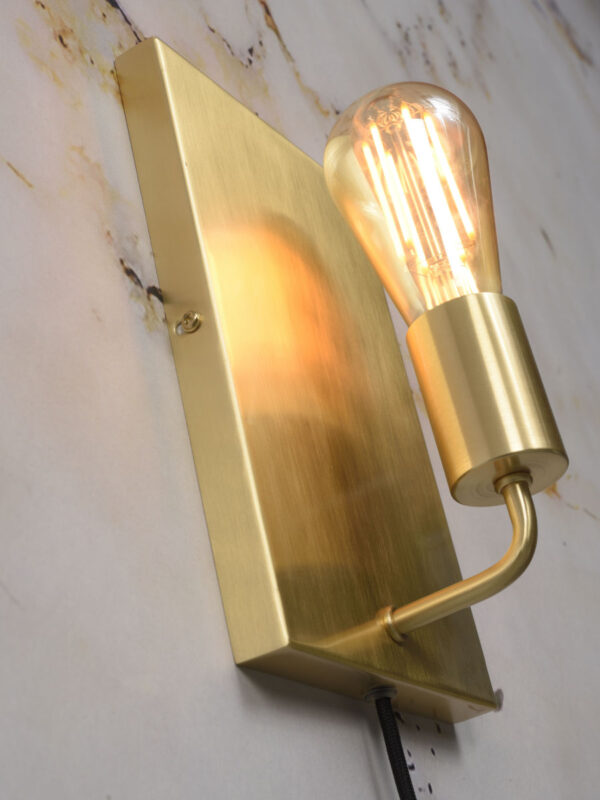Rechthoekige minimalistische wandlamp goud It's About RoMi Madrid - Image 4