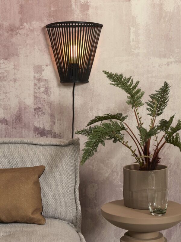 Halfopen bamboe wandlamp zwart GOOD&MOJO Merapi - Image 2