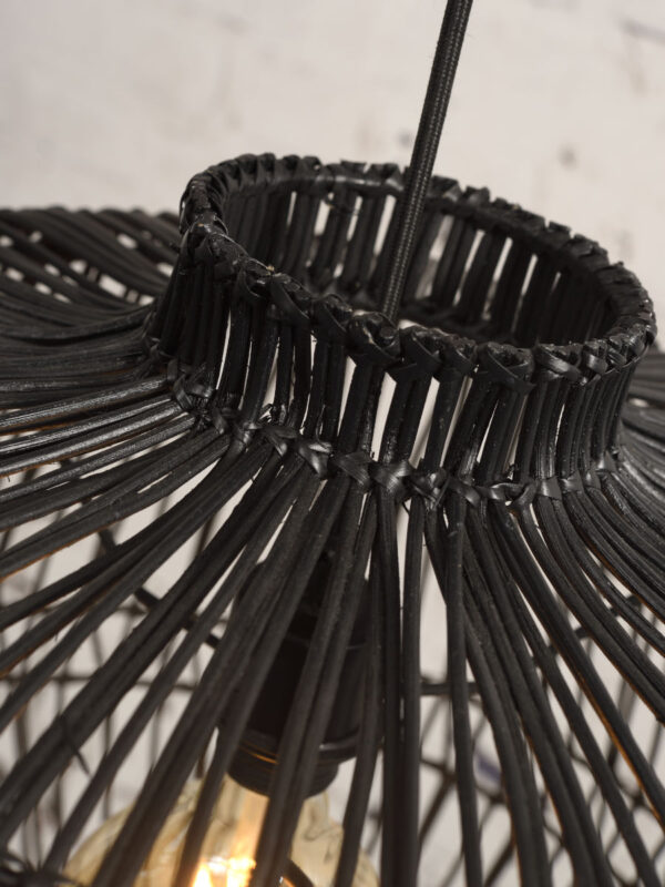 Zwart rotan organische hanglamp GOOD&MOJO Madagascar - Image 4
