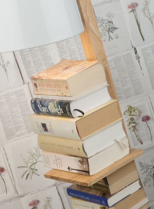 Witte houten retro vloerlamp It's About RoMi Cambridge - Image 7