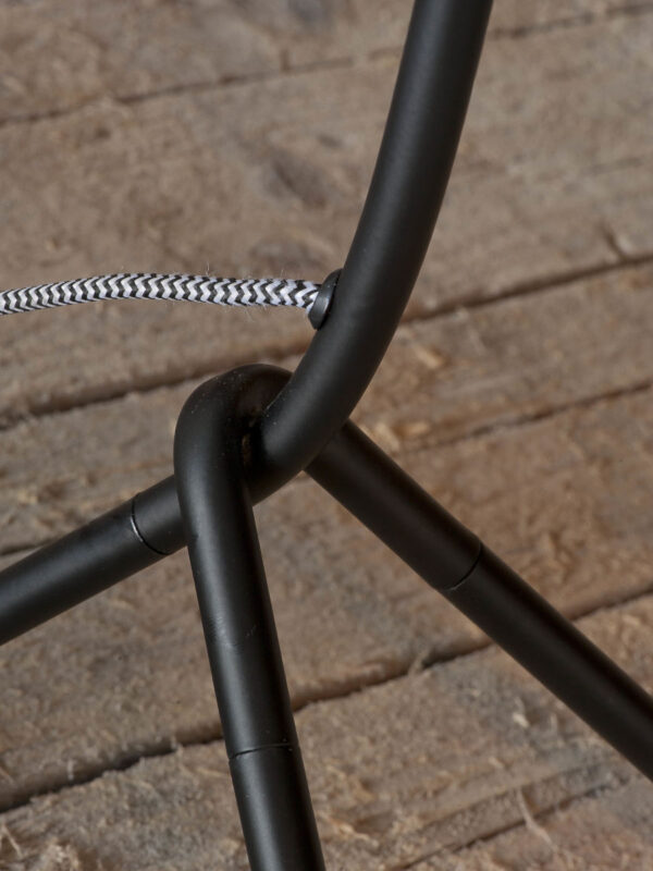 Zwart metalen driepotige vloerlamp It's About RoMi Barcelona - Image 3