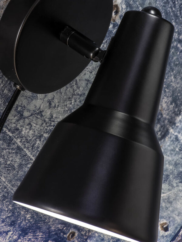 Retro metalen zwarte wandlamp It's About RoMi Valencia - Image 4