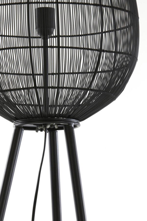 Zwarte staande driepootlamp met ovale draadkap Light & Living Yumi - H 145 cm - Image 8