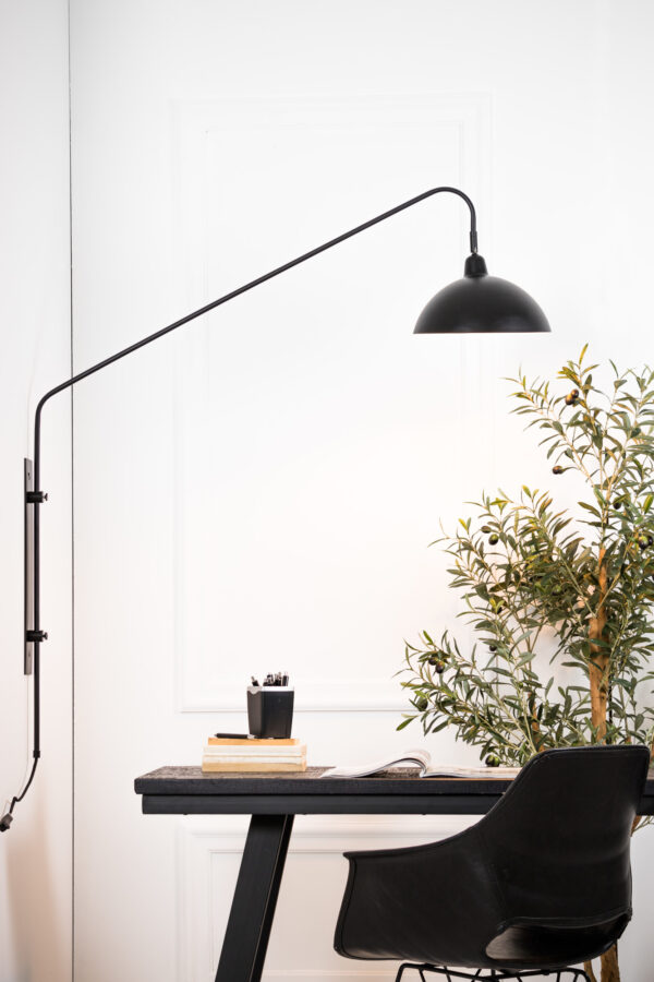 Zwarte wandlamp met arm Light & Living Orion - wandlamp - H 127 cm - Image 4