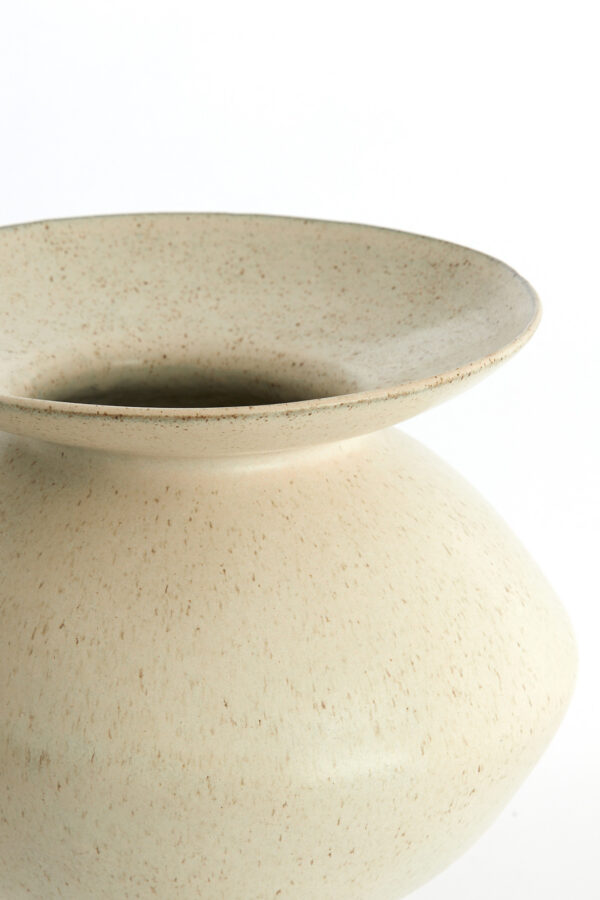 light&livingkeramiekenvaasajudainmatcrème-zand–ø31x33,5cm-6e7
