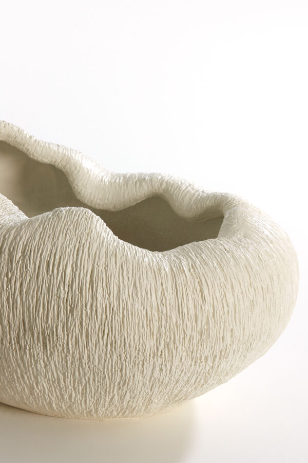 light&livingvaasdenisacrèmekunststof–39,5x32x24cm-1