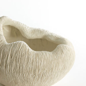 light&livingvaasdenisakunststofcrème–34x28x21cm-038