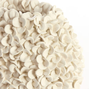 light&livingvaasphyliakunststofcrème–31,5x17x28cm-1