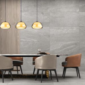 globo-hanglamp-jella-zwart-glas-groteeettafellamp-e14-15743-3h-1