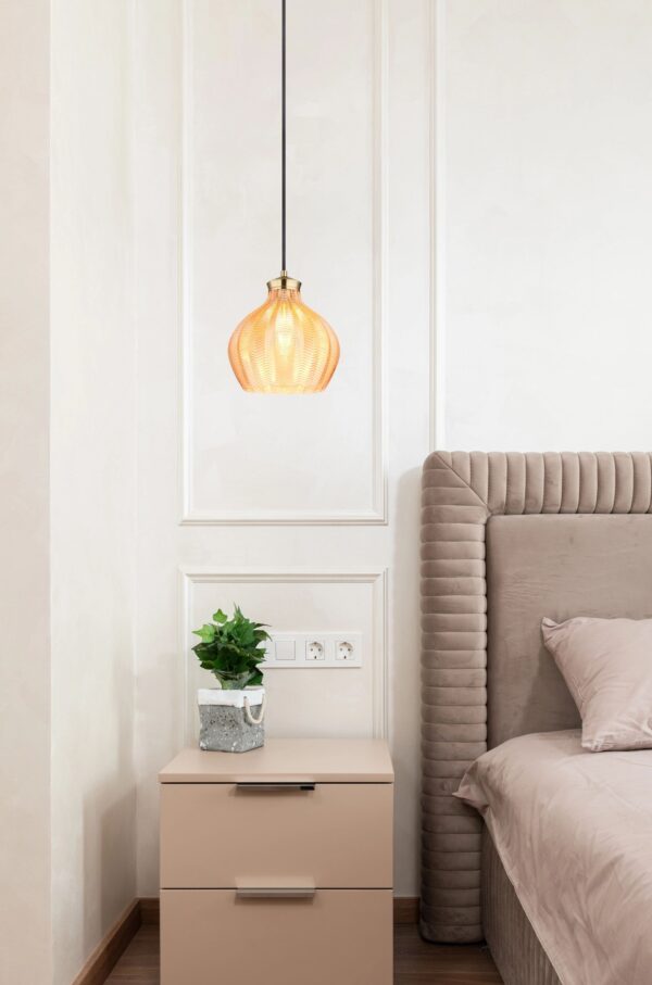 globo-hanglamp-jessica-amberkleurig-glas-ø22cm-e27-15898h-1