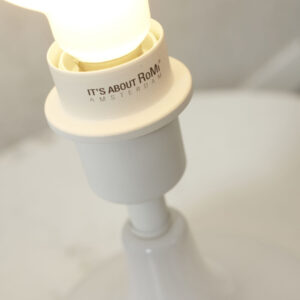 it'saboutromi-tafellamp-reykjavik-wit-katoenmetaal-ø25cm-e27-reykjavik/t25/w/2545/w-06