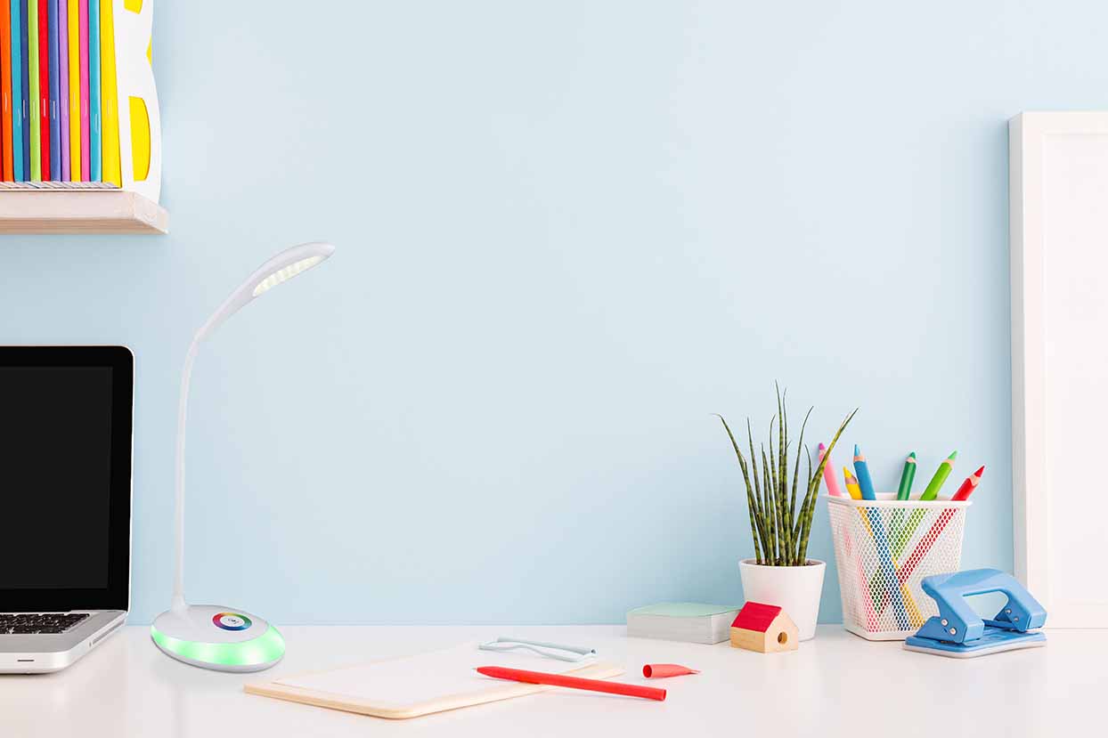 globo-tafellamp-minea-wit-kunststof-bureaulamp-led-58264-2