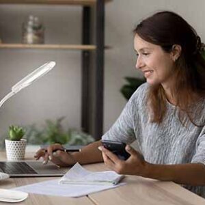 globo-tafellamp-mineai-wit-kunststof-bureaulamp-led-58262-1