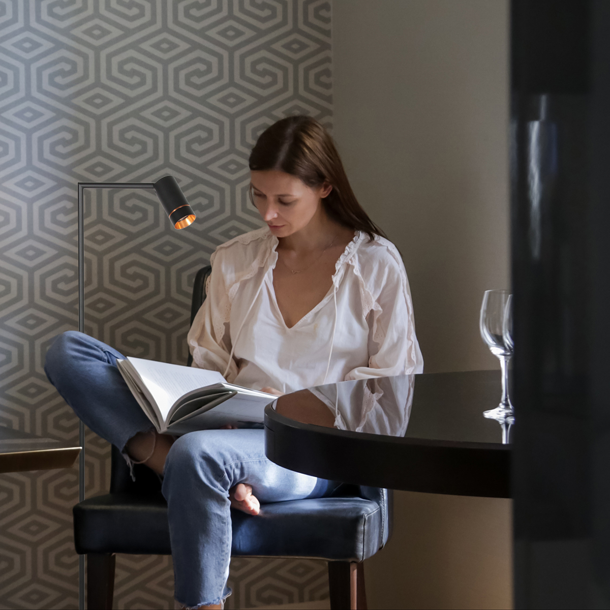 vloerlamp-zwart-downlume-kunststofmetaal-leeslamp-gu10-4333zw-steinhauer-2