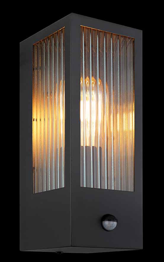 wandlamp-zwart-gundula-metaal-e27-31980s-globo-2